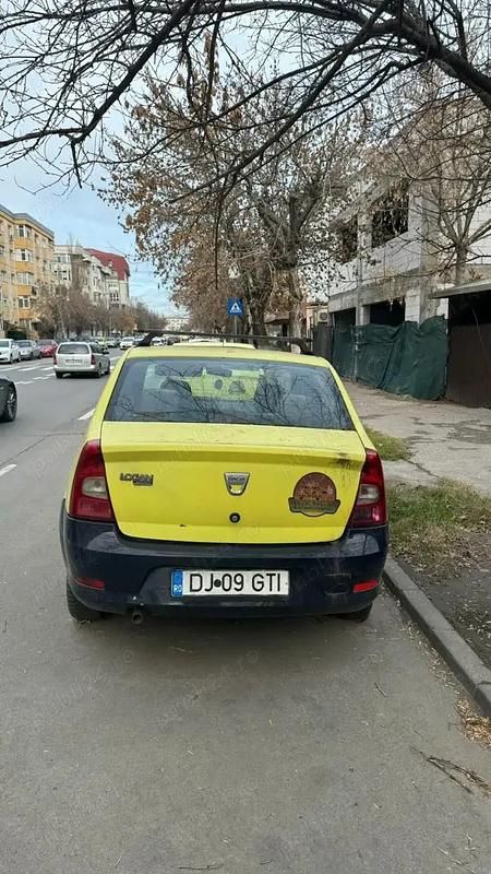 Utilizat 2010 Dacia Logan Berlinǎ | 600 EUR (Super Preț) - Imagine 1/4