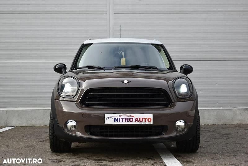 Culoaremaro Second-hand 2010 Mini Cooper Hatchback | 8.999 EUR (Preț OK) - Imagine 1/4