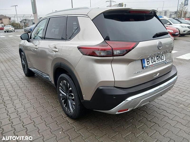 Second-hand Nissan X-Trail Tekna 158 CP (116 kW) 2024 Culoarebej SUV