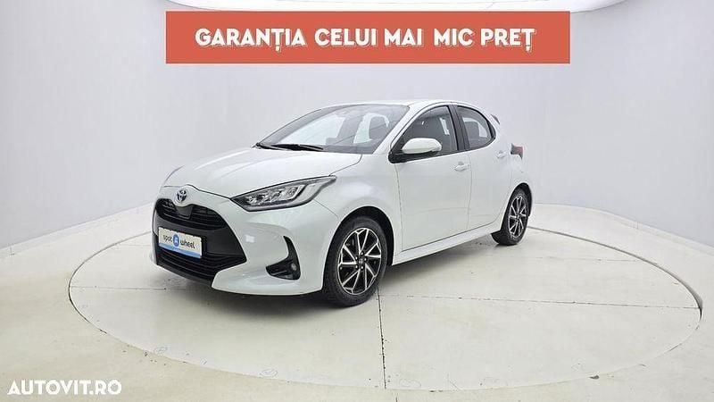 Alb Utilizat 2022 Toyota Yaris Hybrid | 17.950 EUR (Preț OK) - Imagine 1/3