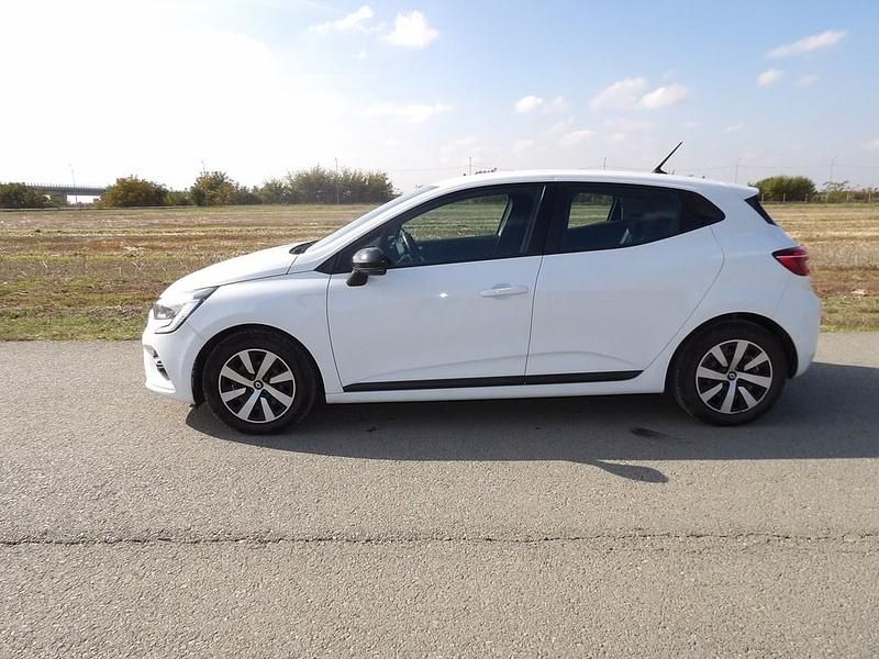 Second-hand Renault Clio V 140 CP (102 kW) 2022