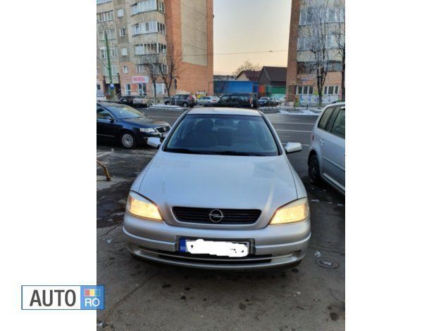 Gri Utilizat 2007 Opel Astra Berlinǎ | 2.700 EUR (Puțin scump) - Imagine 1/4