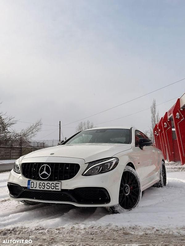 Second-hand Mercedes C250 204 CP (150 kW) 2018 Culoarealb Coupe