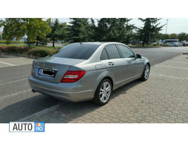 Gri Utilizat 2011 Mercedes C250 Berlinǎ | 12.900 EUR (Scump) - Imagine 1/4