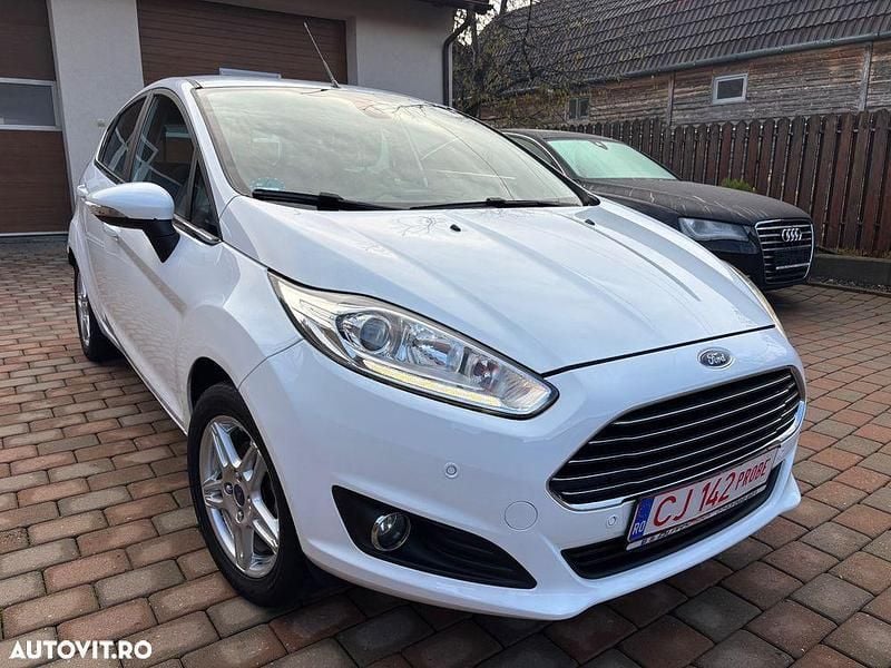 Culoarealb Utilizat 2014 Ford Fiesta Titanium Hatchback | 4.500 EUR (Preț OK) - Imagine 1/4