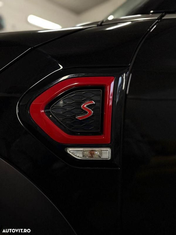 Second-hand Mini Countryman 192 CP (141 kW) 2018 Culoarenegru SUV