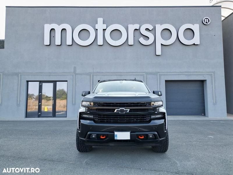 Argint Utilizat 2021 Chevrolet Silverado SUV | 59.000 EUR - Imagine 1/4