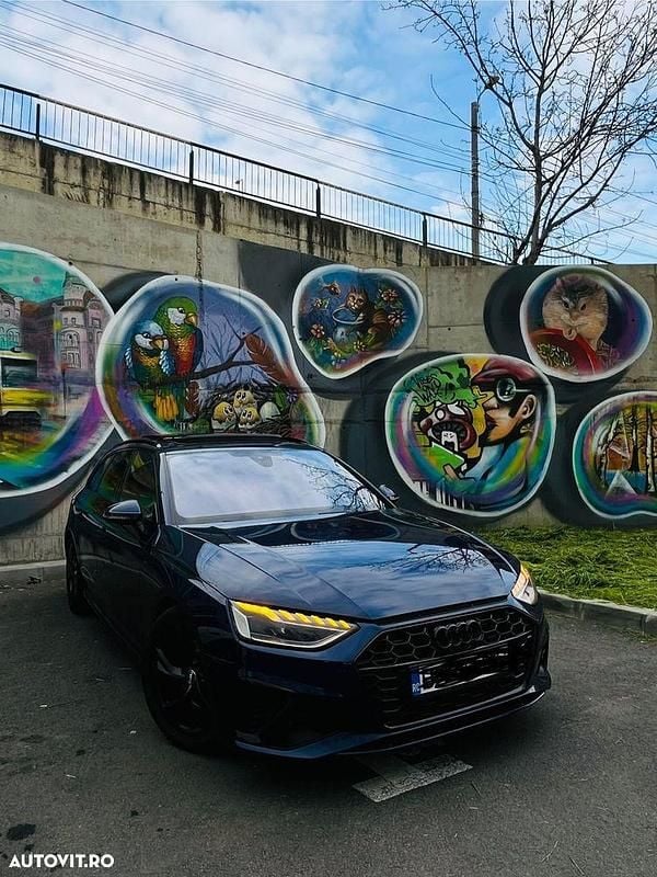 Culoarealbastru Utilizat 2020 Audi A4 Comfort Break | 17.999 EUR (Preț bun) - Imagine 1/4