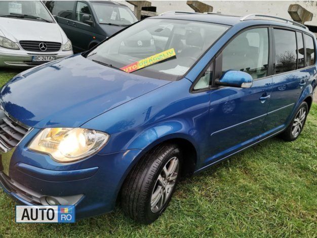 Albastru Utilizat 2007 VW Touran Monovolum | 4.499 EUR (Scump) - Imagine 1/4