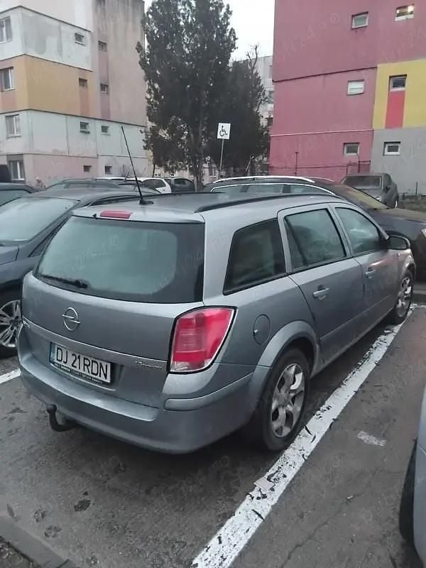 Second-hand Opel Astra 100 CP (73 kW) 2005 Hatchback