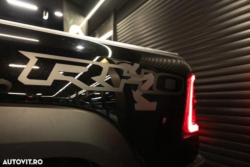 Second-hand Dodge Ram 540 CP (397 kW) 2025 Culoarenegru Pickup