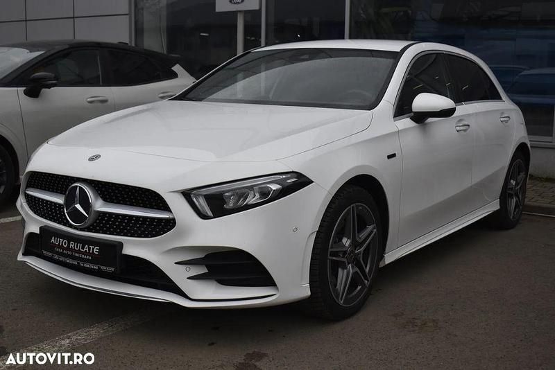 Second-hand Mercedes A250 218 CP (160 kW) 2020 Culoarealb Hatchback
