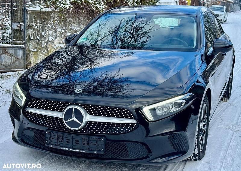 Second-hand Mercedes A180 116 CP (85 kW) 2022 Culoarenegru Hatchback