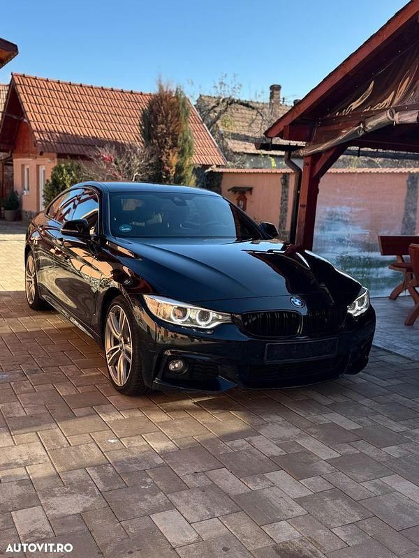 Culoarenegru Utilizat 2015 BMW 420 Sport Line Coupe | 13.900 EUR (Preț bun) - Imagine 1/4