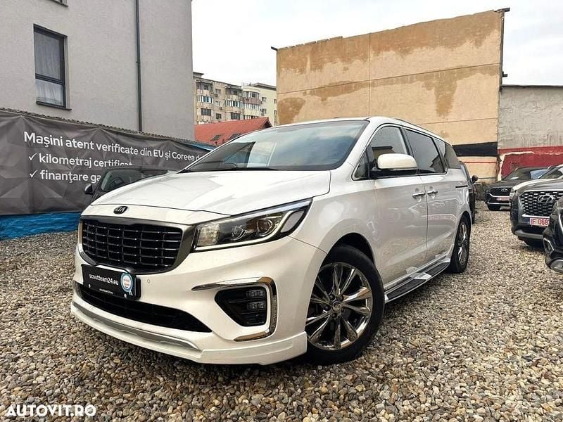 Second-hand Kia Carnival 200 CP (147 kW) 2019 Culoarealb Monovolum