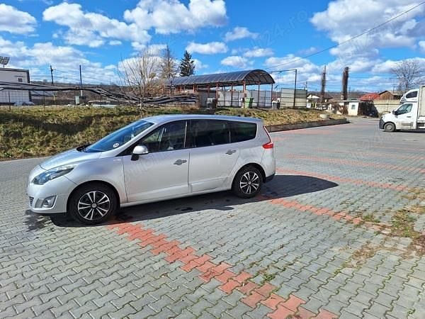Second-hand Renault Grand Scénic 110 CP (80 kW) 2011 Monovolum