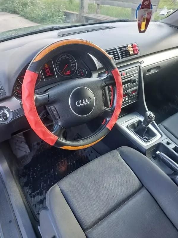 Utilizat 2004 Audi A4 Berlinǎ | 1.400 EUR (Preț bun) - Imagine 1/4