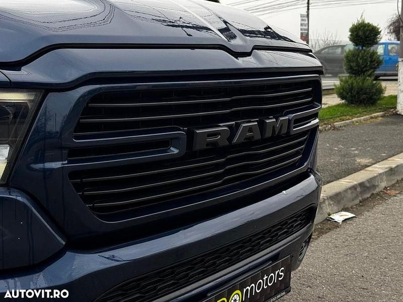 Second-hand Dodge Ram 400 CP (294 kW) 2021 Culoarealbastru Pickup