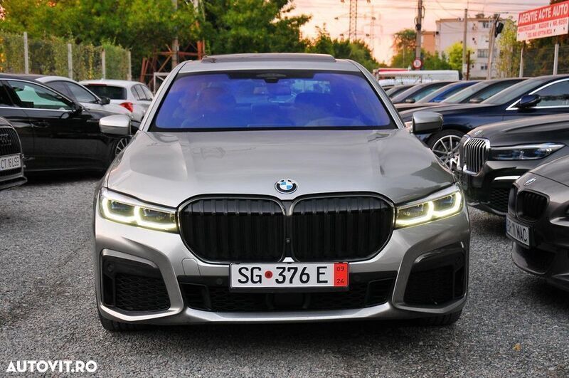Gri Utilizat 2021 BMW 730 Berlinǎ | 46.900 EUR - Imagine 1/4