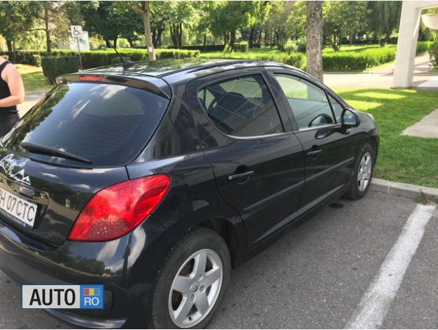 Second-hand Peugeot 207 68 CP (50 kW) 2006 Negru Hatchback