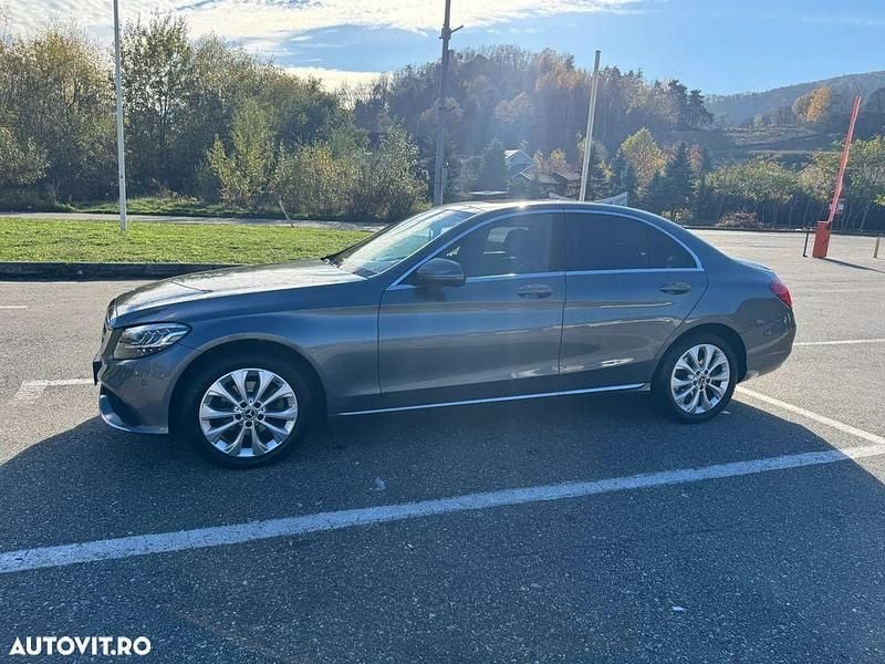Culoaregri Utilizat 2018 Mercedes C180 Berlinǎ | 20.600 EUR (Preț OK) - Imagine 1/4