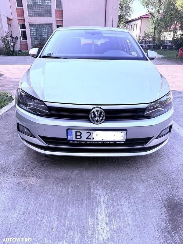 Second-hand VW Polo Comfortline 95 CP (69 kW) 2018 Culoareargint Hatchback