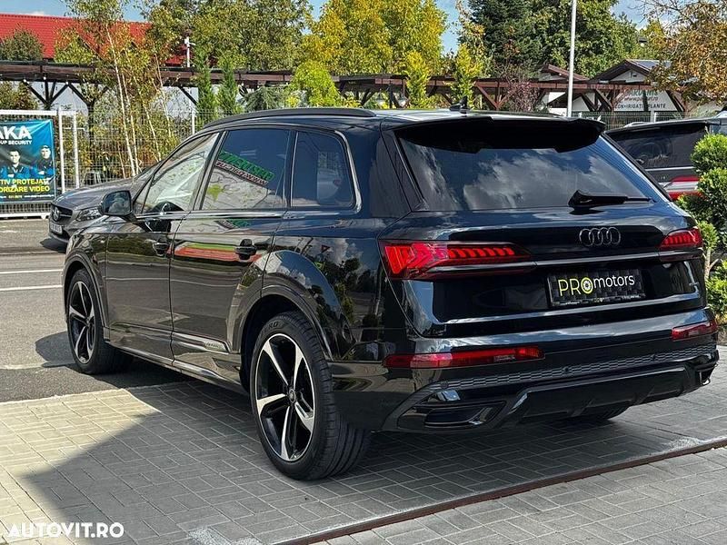 Second-hand Audi Q7 S-Line 286 CP (210 kW) 2021 Culoarenegru SUV