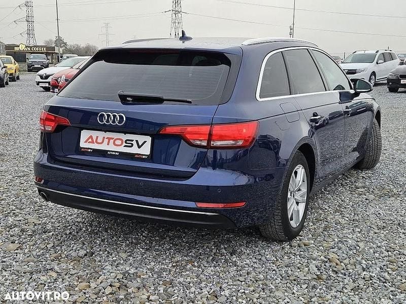 Second-hand Audi A4 Attraction 150 CP (110 kW) 2016 Culoarealbastru Break