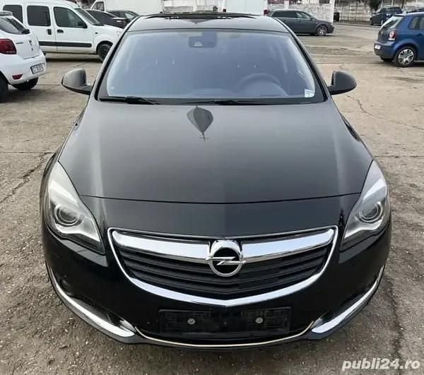 Negru Utilizat 2016 Opel Insignia Berlinǎ | 9.500 EUR (Preț bun) - Imagine 1/4