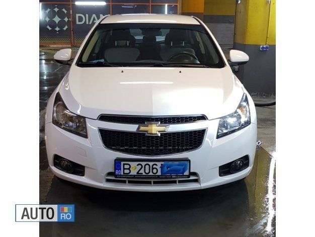 Alb Utilizat 2010 Chevrolet Cruze Berlinǎ | 5.500 EUR - Imagine 1/4