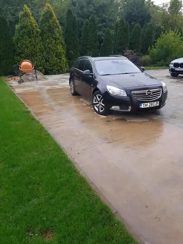 Negru Utilizat 2012 Opel Insignia Break | 3.500 EUR (Preț OK) - Imagine 1/4