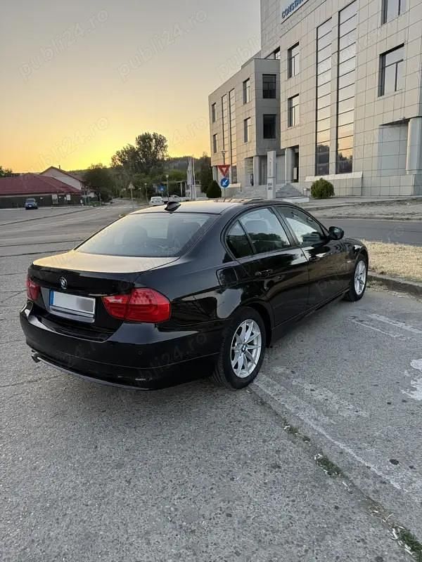 Second-hand BMW 318 136 CP (100 kW) 2010 Berlinǎ