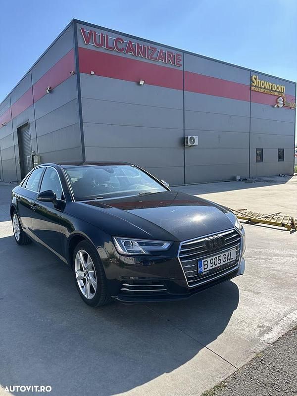 Culoarenegru Utilizat 2016 Audi A4 Sport Berlinǎ | 16.990 EUR (Preț bun) - Imagine 1/4