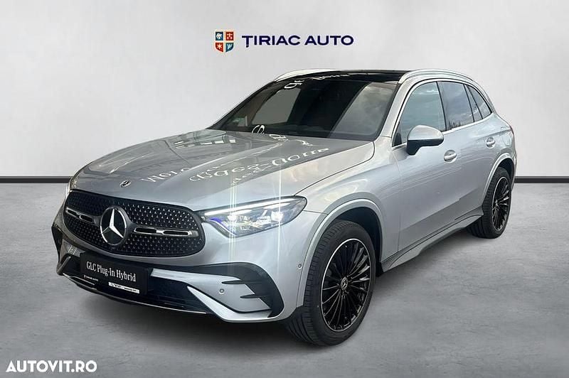 Culoareargint Nouă 2025 Mercedes GLC300e AMG line SUV | 83.732 EUR (Preț OK) - Imagine 1/4