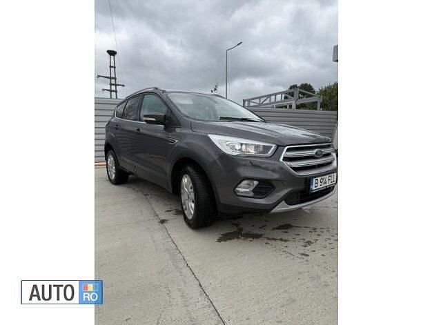 Gri Utilizat 2019 Ford Kuga SUV | 13.900 EUR (Preț bun) - Imagine 1/4