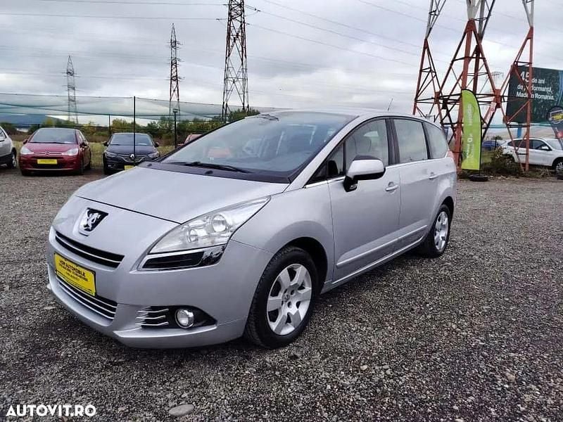 Culoareargint Utilizat 2012 Peugeot 5008 Active Monovolum | 4.699 EUR (Preț bun) - Imagine 1/4