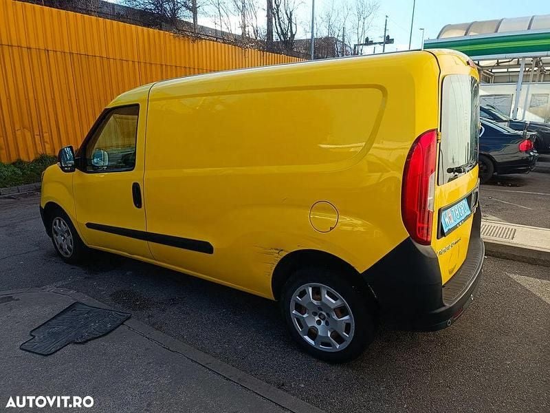 Second-hand Fiat Doblò Pop 95 CP (69 kW) 2018 Culoaregalbeuriu Monovolum