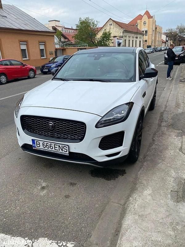 Culoarealb Utilizat 2018 Jaguar E-Pace S SUV | 17.400 EUR (Preț OK) - Imagine 1/4