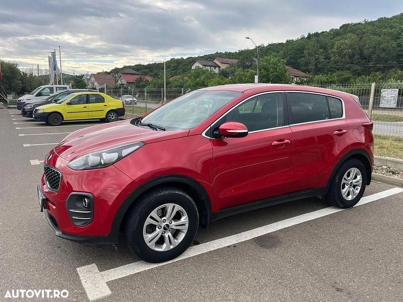 Rosu Utilizat 2018 Kia Sportage Plus SUV | 13.000 EUR (Preț bun) - Imagine 1/4