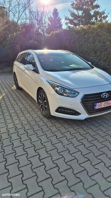 Culoarealb Utilizat 2017 Hyundai i40 Style Break | 7.300 EUR (Preț OK) - Imagine 1/4