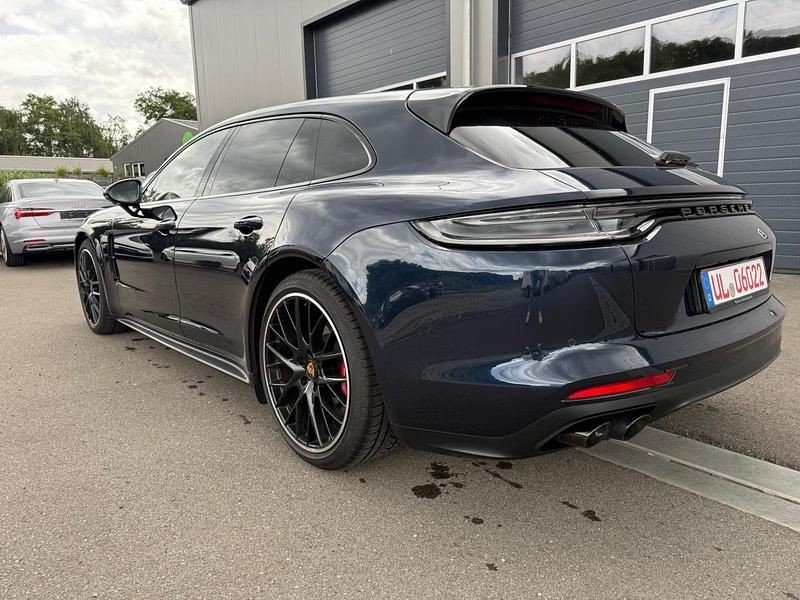 Second-hand Porsche Panamera GTS Sport Turismo 480 CP (353 kW) 2022 Berlinǎ
