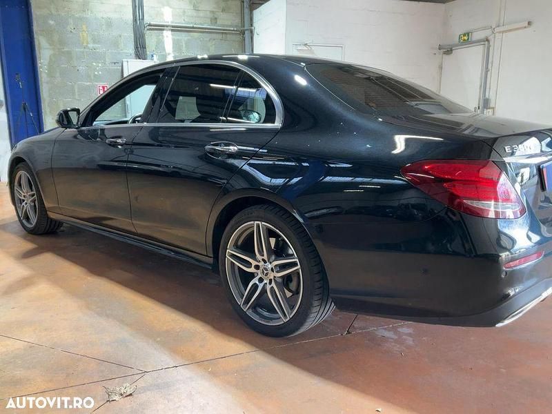 Second-hand Mercedes E350 AMG line 286 CP (210 kW) 2018 Culoarenegru Berlinǎ