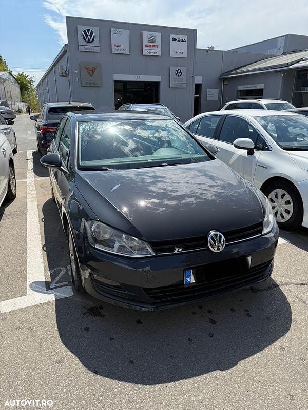 Culoaregri Utilizat 2015 VW Golf VII Trendline Hatchback | 7.200 EUR (Preț bun) - Imagine 1/4