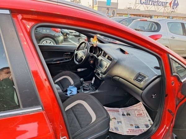 Second-hand Kia Ceed 136 CP (100 kW) 2018 Roșu Hatchback