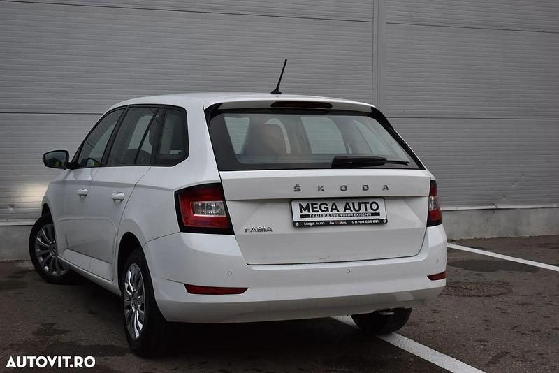 Second-hand Skoda Fabia Style 95 CP (69 kW) 2020 Culoarealb Hatchback