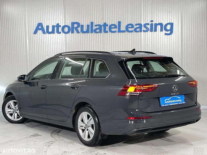 Second-hand VW Golf VIII Life 130 CP (95 kW) 2021 Culoaregri Break