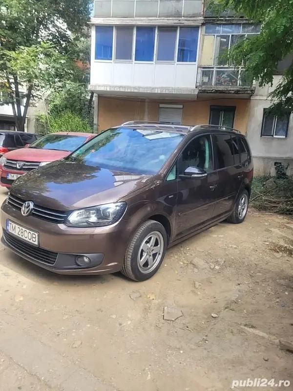 Maro Utilizat 2012 VW Touran Monovolum | 6.750 EUR (Preț OK) - Imagine 1/4