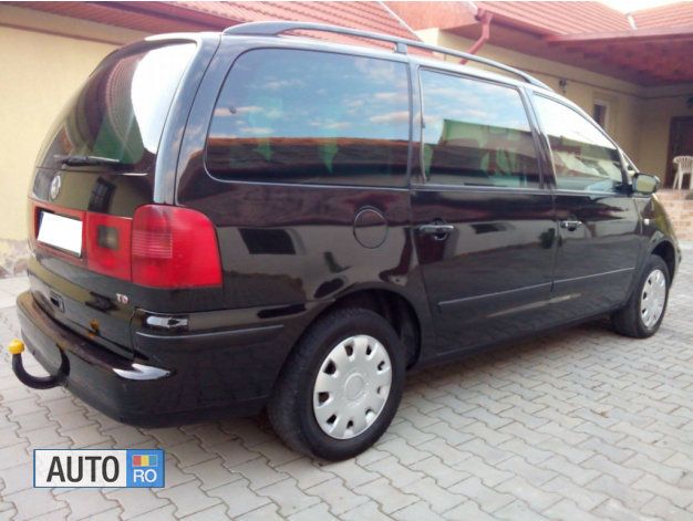 Second-hand VW Sharan 115 CP (84 kW) 2001 Negru Monovolum