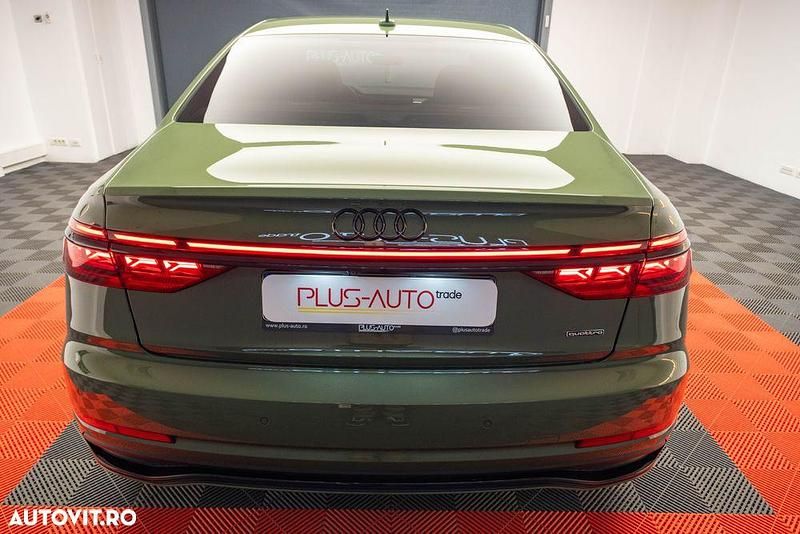 Second-hand Audi A8 Advanced 340 CP (250 kW) 2023 Culoareverde Berlinǎ