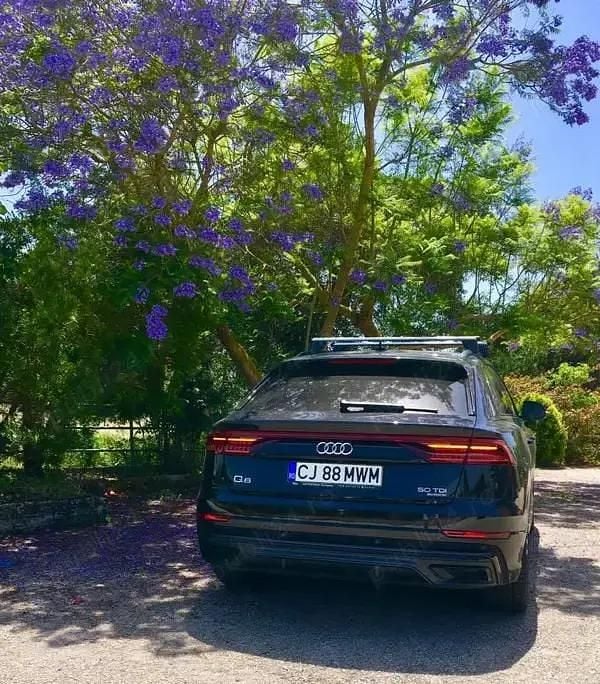 Negru Utilizat 2018 Audi Q8 Design SUV | 57.800 EUR (Scump) - Imagine 1/4